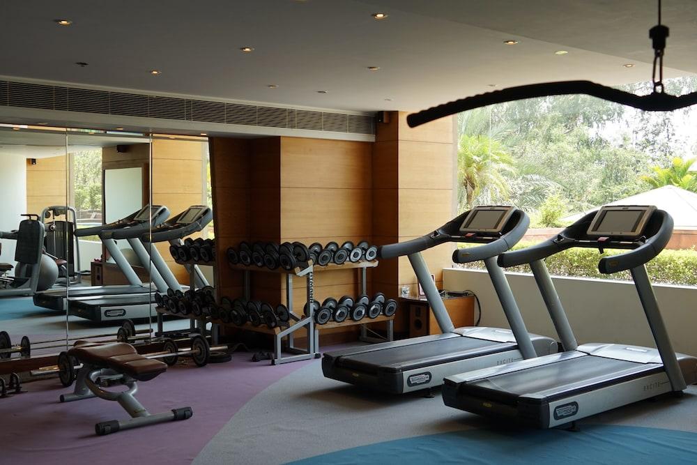 Taj Chandīgarh Zewnętrze zdjęcie A gym at a hotel